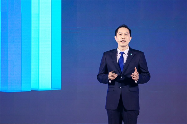 12-俱樂部總經(jīng)理孔維東進行主題演講.jpg